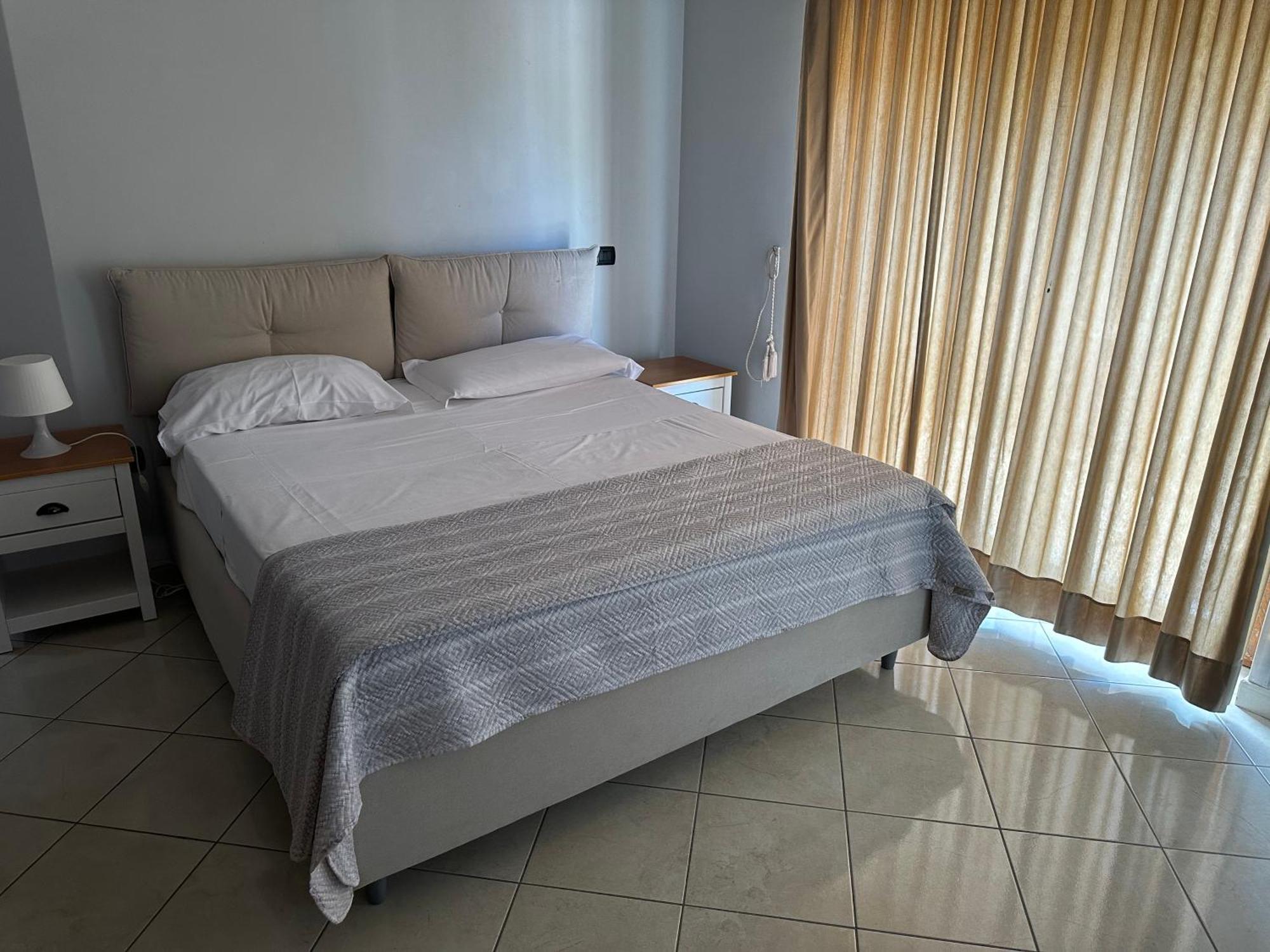 Hotel Casafort Pozzuoli Luaran gambar